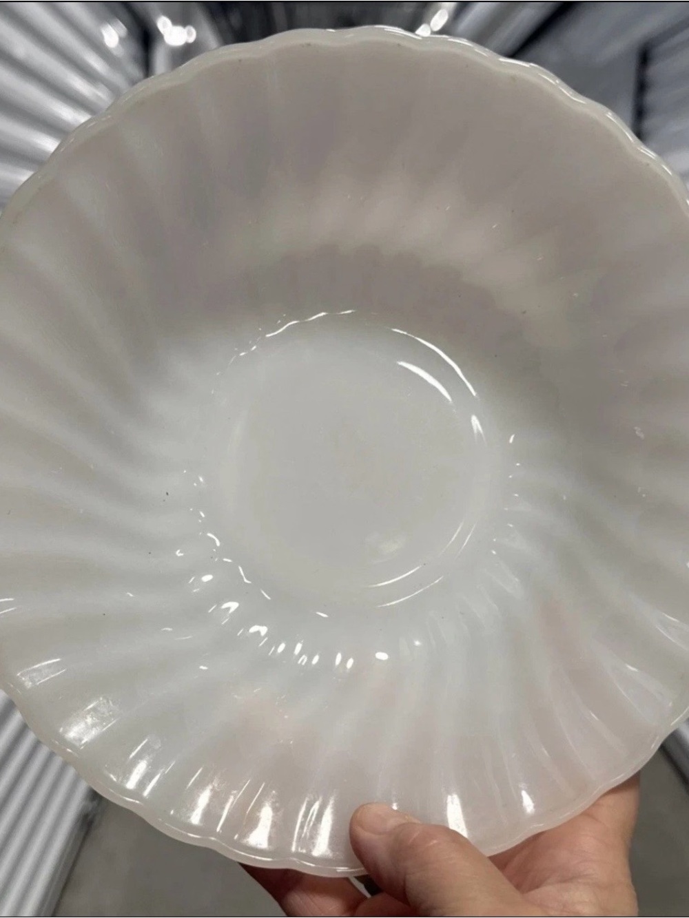 Anchor Hocking White Scalloped Serving Bowl